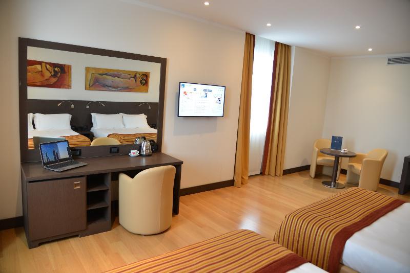 Hotel Diamante Alessandria Bagian luar foto