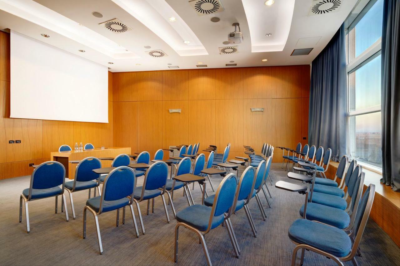 Hotel Diamante Alessandria Bagian luar foto